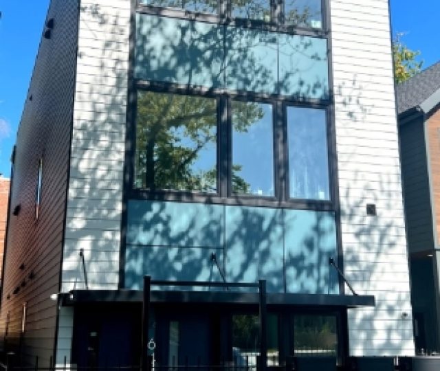 6455 S St Lawrence 6455 S St Lawrence