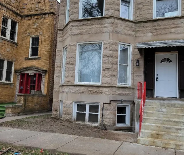 6510 S St Lawrence-Ga, Chicago, IL 60637